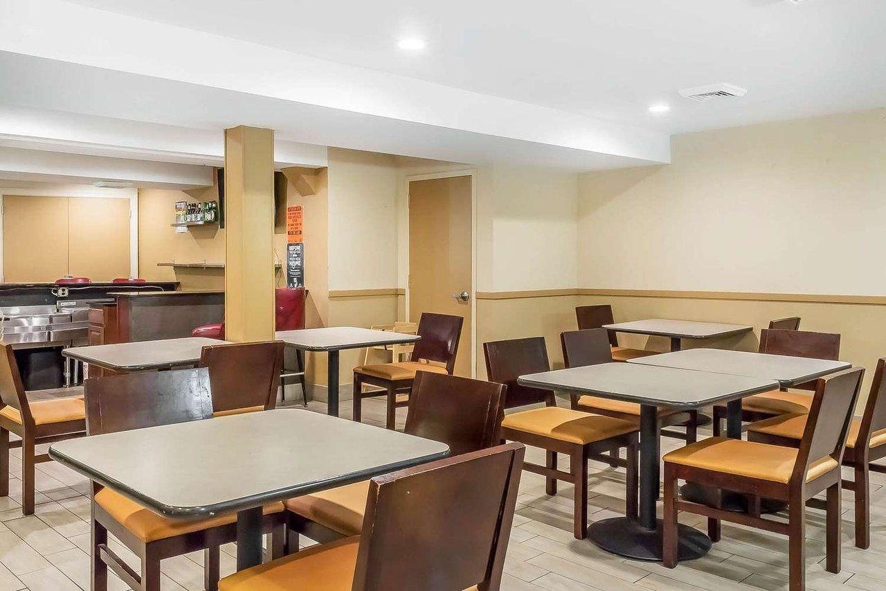Hotel 6 - Philadelphia Airport Lester