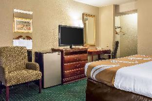 Hotel 6 - Philadelphia Airport Lester