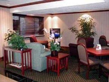 6 - Philadelphia Airport Hotel 2*