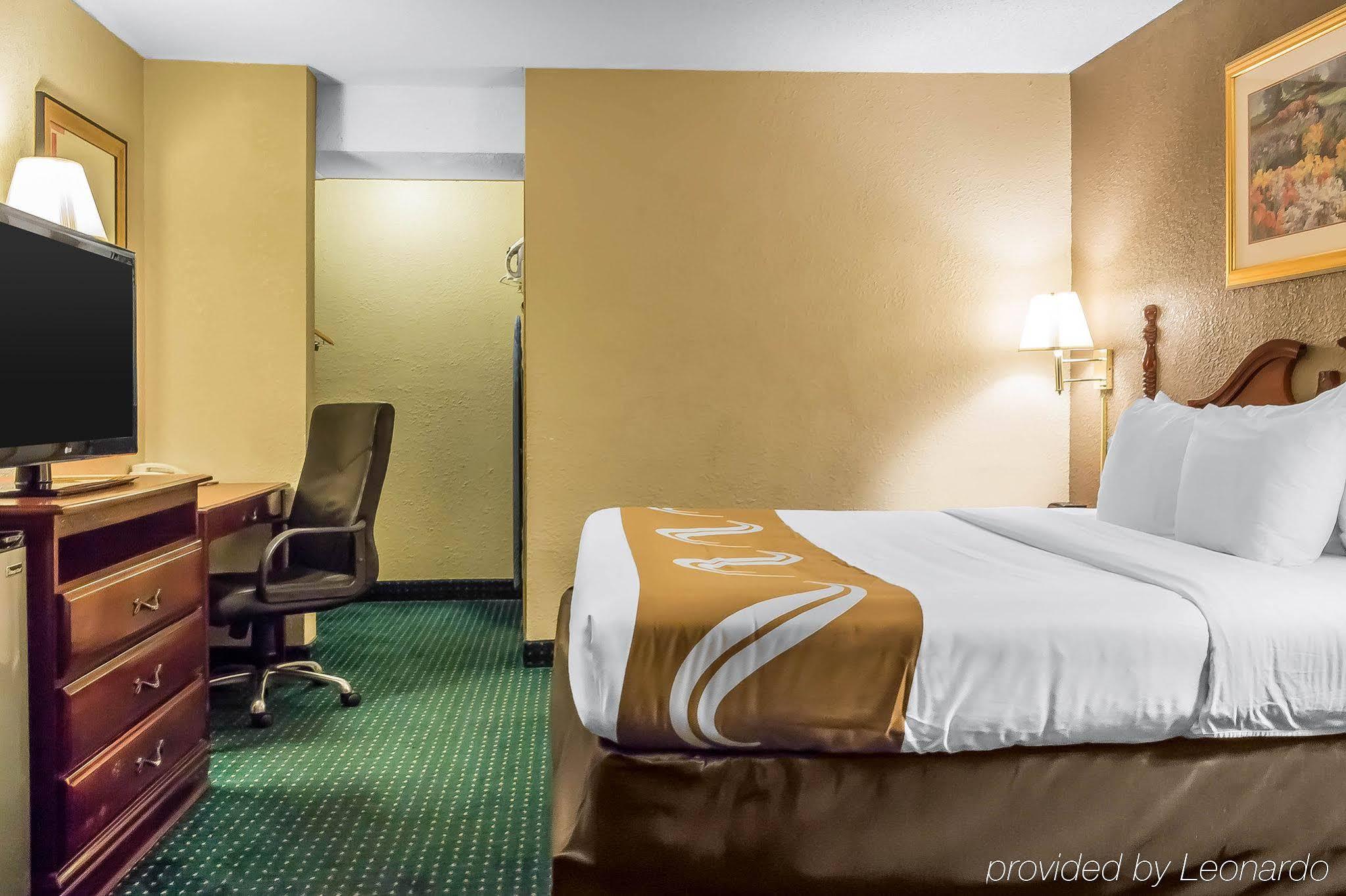 Hotel 6 - Philadelphia Airport Lester